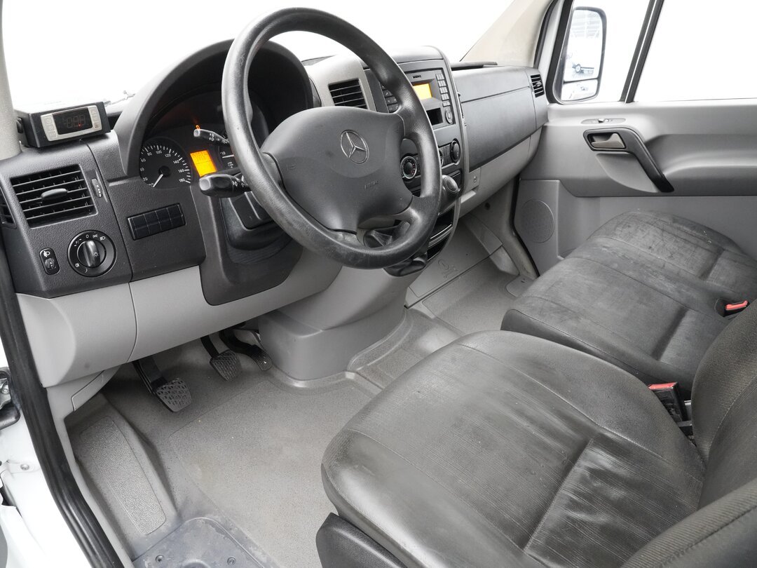 Mercedes Sprinter 314 CDI L2H2 Refrigerated Closed Van Cruise Control Front and Rear Parking Sensors L2 – foto 3 – kavel bij BAS World Auctions, Veghel
