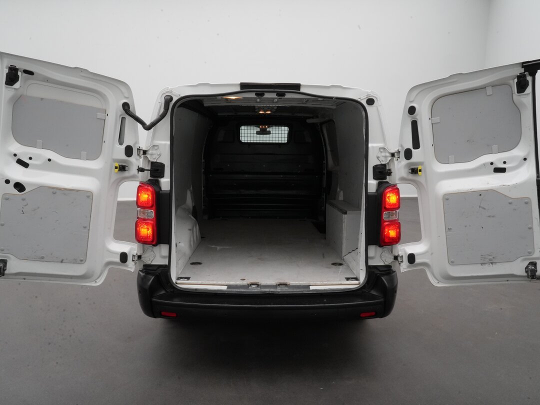 Opel Vivaro 177PK L3H1 Cruise Control Parking sensors L3 Closed Van – foto 9 – kavel bij BAS World Auctions, Veghel