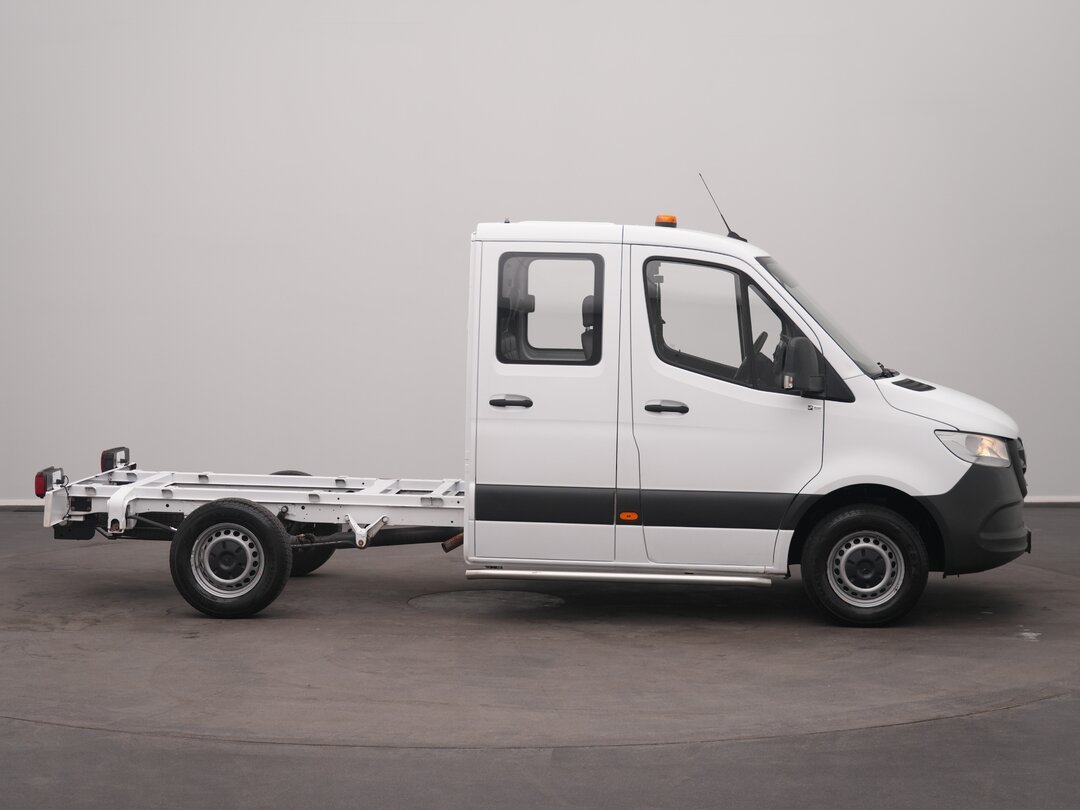 Mercedes Sprinter 311 CDI 4X2 Chassis cabine Chassis Cabine Dubbel Cabine Trekhaak Cruise MBUX CarPlay APK 08-2027 Euro6 Chassis Cabin Fahrgestell – foto 6 – kavel bij BAS World Au