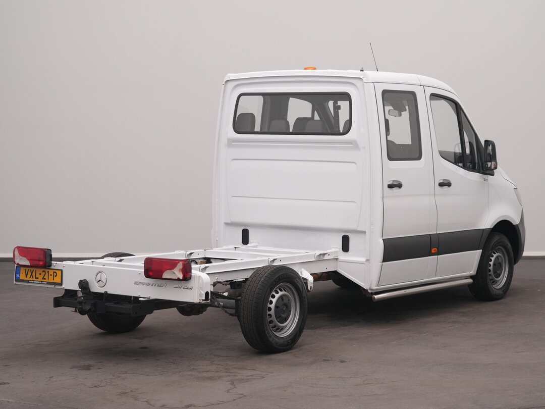 Mercedes Sprinter 311 CDI 4X2 Chassis cabine Chassis Cabine Dubbel Cabine Trekhaak Cruise MBUX CarPlay APK 08-2027 Euro6 Chassis Cabin Fahrgestell – foto 2 – kavel bij BAS World Au