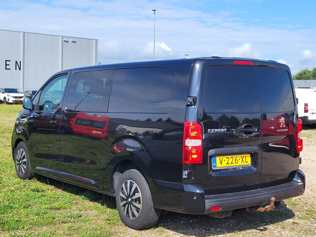Peugeot Expert 2.0 BlueHDI Double Cabin Premium, Airco, Navi EURO6 – foto 2 – kavel bij BAS World Auctions, Zwolle