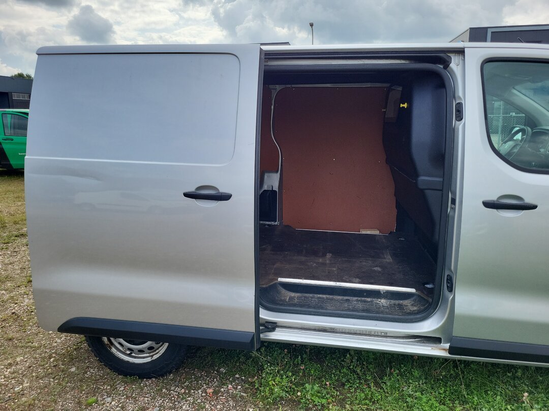 Peugeot Expert 120pk Closed van 231S 2.0 BlueHDI 120 Premium Euro 6 Airco MOT: 25-08-2027 – foto 6 – kavel bij BAS World Auctions, Zwolle