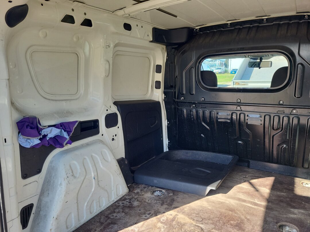 Opel Combo 90pk 1.3 CDTi L1H1 ecoFLEX Airco – foto 7 – kavel bij BAS World Auctions, Zwolle