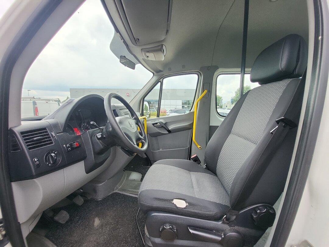 Volkswagen Crafter 109pk 9 Passenger transport 35 2.0 TDI L3H2 Cruise Control – foto 9 – kavel bij BAS World Auctions, Zwolle