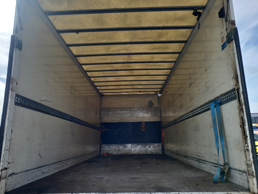 DAF FA LF45.160 DAMAGED Closed Box Taillift Automatic Cruise Control – foto 10 – kavel bij BAS World Auctions, Zwolle