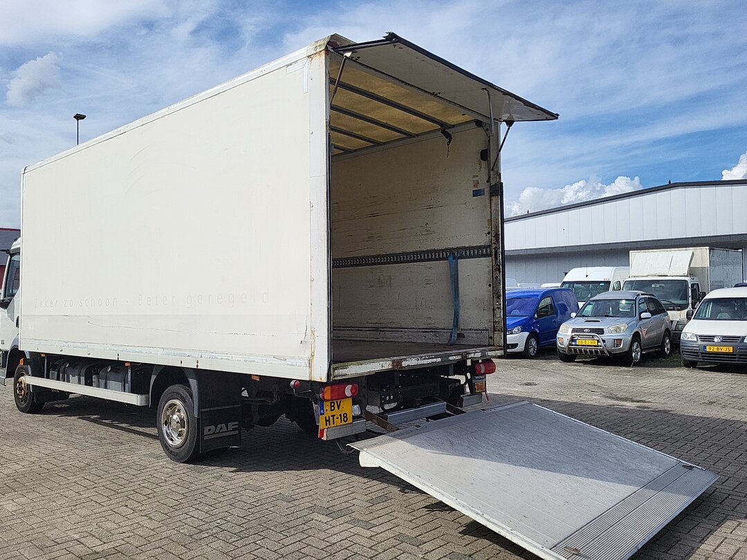 DAF FA LF45.160 DAMAGED Closed Box Taillift Automatic Cruise Control – foto 8 – kavel bij BAS World Auctions, Zwolle