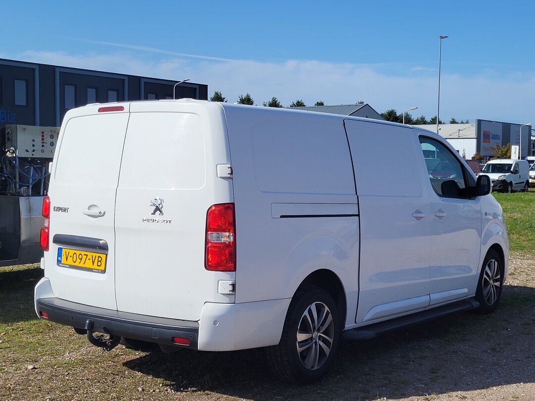 Peugeot Expert 180PK Closed van 231L 2.0 BlueHDI Euro 6 MOT: 19-05-2027 Cruise Control Automatic – foto 5 – kavel bij BAS World Auctions, Zwolle