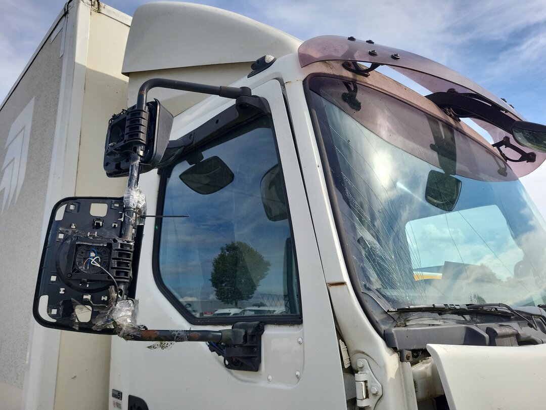 DAF FA LF45.160 DAMAGED Closed Box Taillift Automatic Cruise Control – foto 5 – kavel bij BAS World Auctions, Zwolle