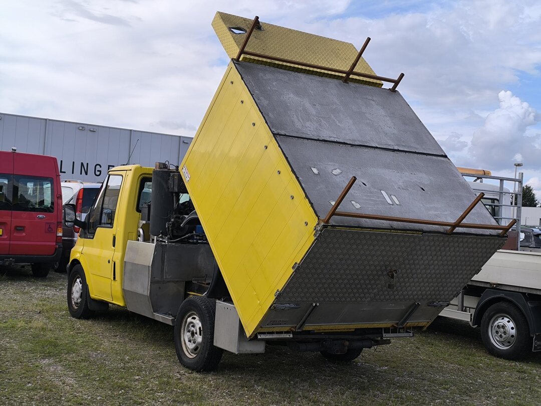Ford Transit 125pk Tipper 330S 2.4 TDdi – foto 2 – kavel bij BAS World Auctions, Zwolle