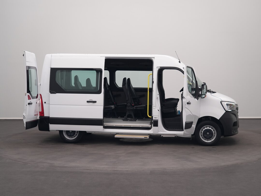 Renault Master 135PK Passenger transport Passenger Transport Personenvervoer 8 Persoons Ramp L2H2 LED Navi Airco Cruise Camera Parkeersensoren Euro… – foto 6 – kavel bij BAS World 