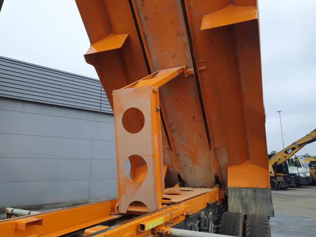 Renault K 480 Tipper 16m3 tipper Steel suspension Big-Axle Optibrake+ Euro 6 – foto 3 – kavel bij BAS World Auctions, Veghel