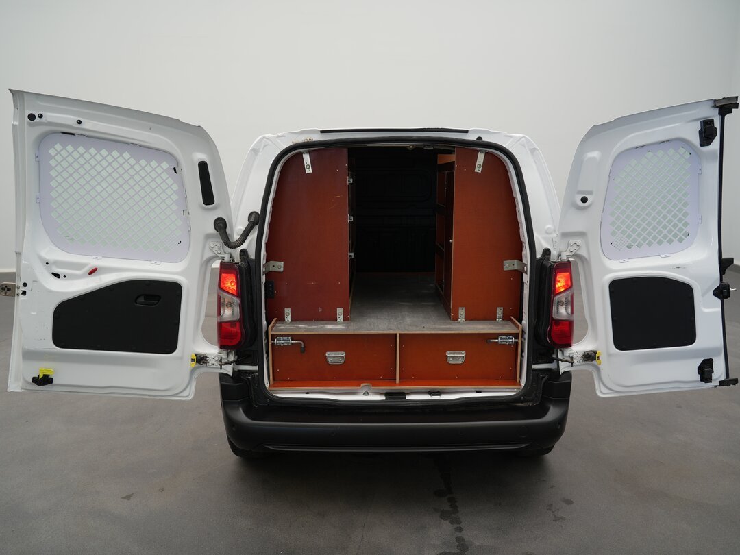 Citroën Berlingo 130pk Closed van Benzine Automaat L1H1 Navi Airco Cruise L1 Kompakt – foto 6 – kavel bij BAS World Auctions, Veghel