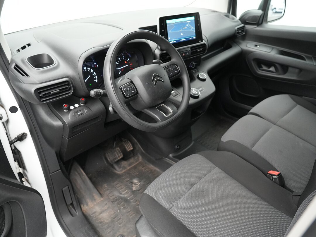 Citroën Berlingo 130pk Closed van Benzine Automaat L1H1 Navi Airco Cruise L1 Kompakt – foto 3 – kavel bij BAS World Auctions, Veghel