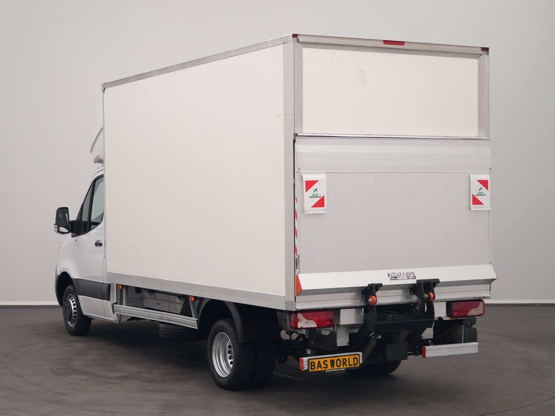 Mercedes Sprinter 514 CDI Closed box Automaat Laadklep Zijdeur Dubbellucht Bakwagen Airco Cruise Euro6 Meubelbak Koffer – foto 5 – kavel bij BAS World Auctions, Veghel