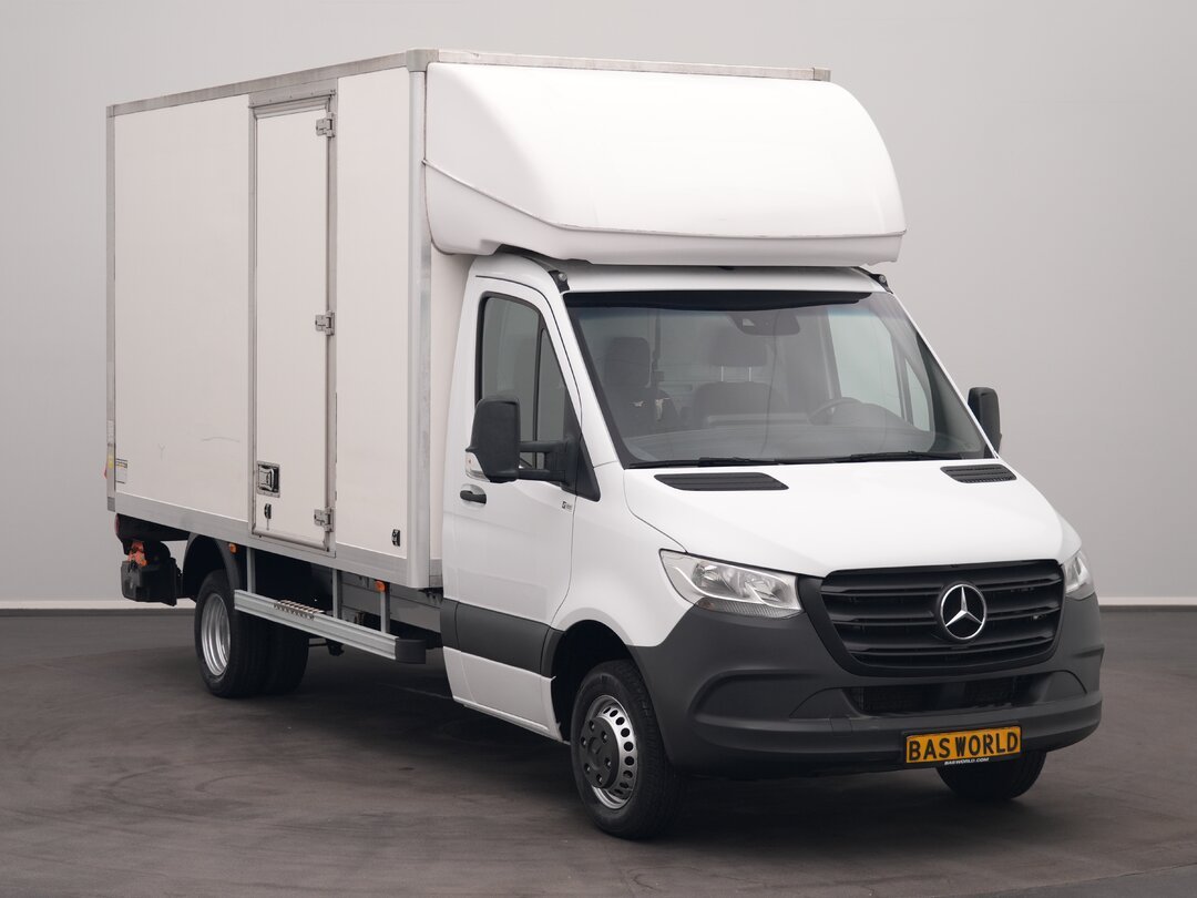Mercedes Sprinter 514 CDI Closed box Automaat Laadklep Zijdeur Dubbellucht Bakwagen Airco Cruise Euro6 Meubelbak Koffer – foto 4 – kavel bij BAS World Auctions, Veghel