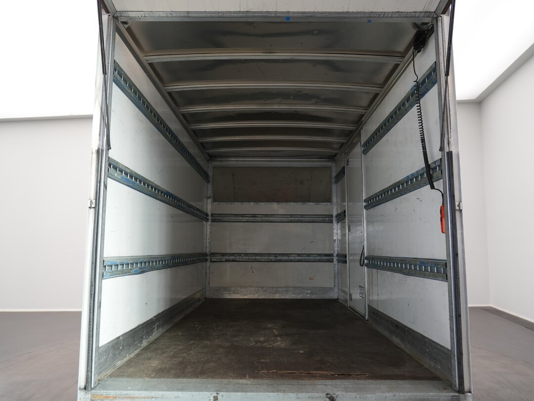 Mercedes Sprinter 514 CDI Closed box Automaat Laadklep Zijdeur Dubbellucht Bakwagen Airco Cruise Euro6 Meubelbak Koffer – foto 7 – kavel bij BAS World Auctions, Veghel