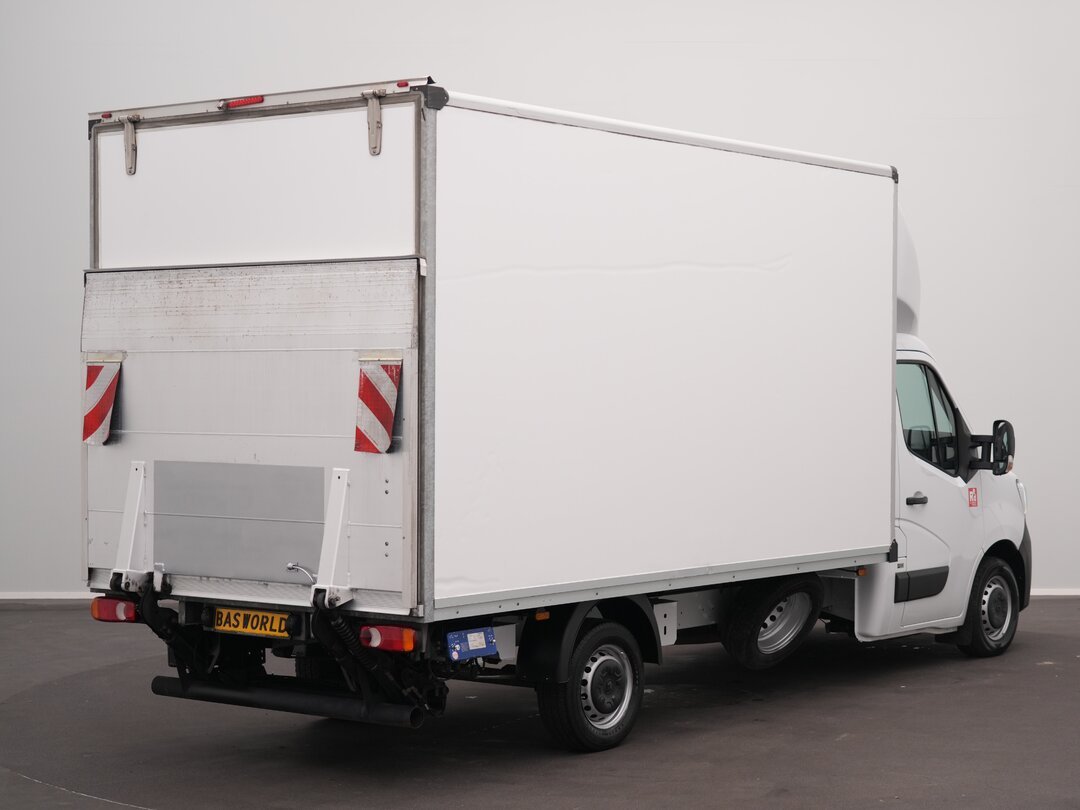 Renault Master 145PK Closed box Taillift Bakwagen LED Airco Cruise Camera Euro6 Meubelbak Koffer – foto 6 – kavel bij BAS World Auctions, Veghel