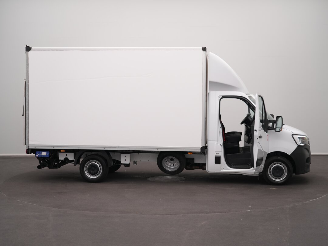 Renault Master 145PK Closed box Taillift Bakwagen LED Airco Cruise Camera Euro6 Meubelbak Koffer – foto 7 – kavel bij BAS World Auctions, Veghel