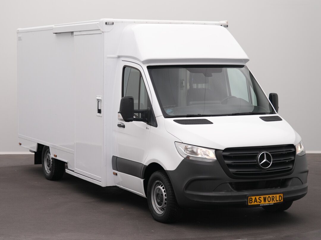 Mercedes Sprinter 315 CDI Closed box Automaat Airco Bakwagen Verkoopwagen Foodtruck Meubelbak Koffer Camera MBUX – foto 5 – kavel bij BAS World Auctions, Veghel