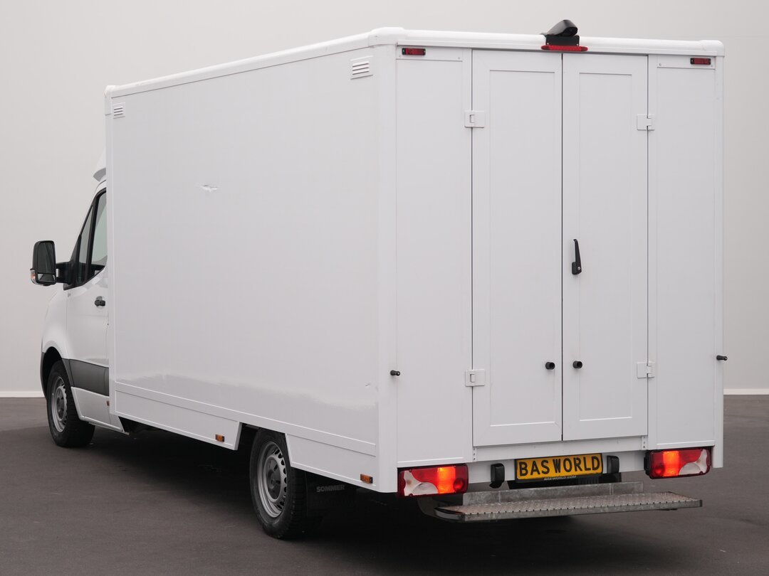 Mercedes Sprinter 315 CDI Closed box Automaat Airco Bakwagen Verkoopwagen Foodtruck Meubelbak Koffer Camera MBUX – foto 2 – kavel bij BAS World Auctions, Veghel