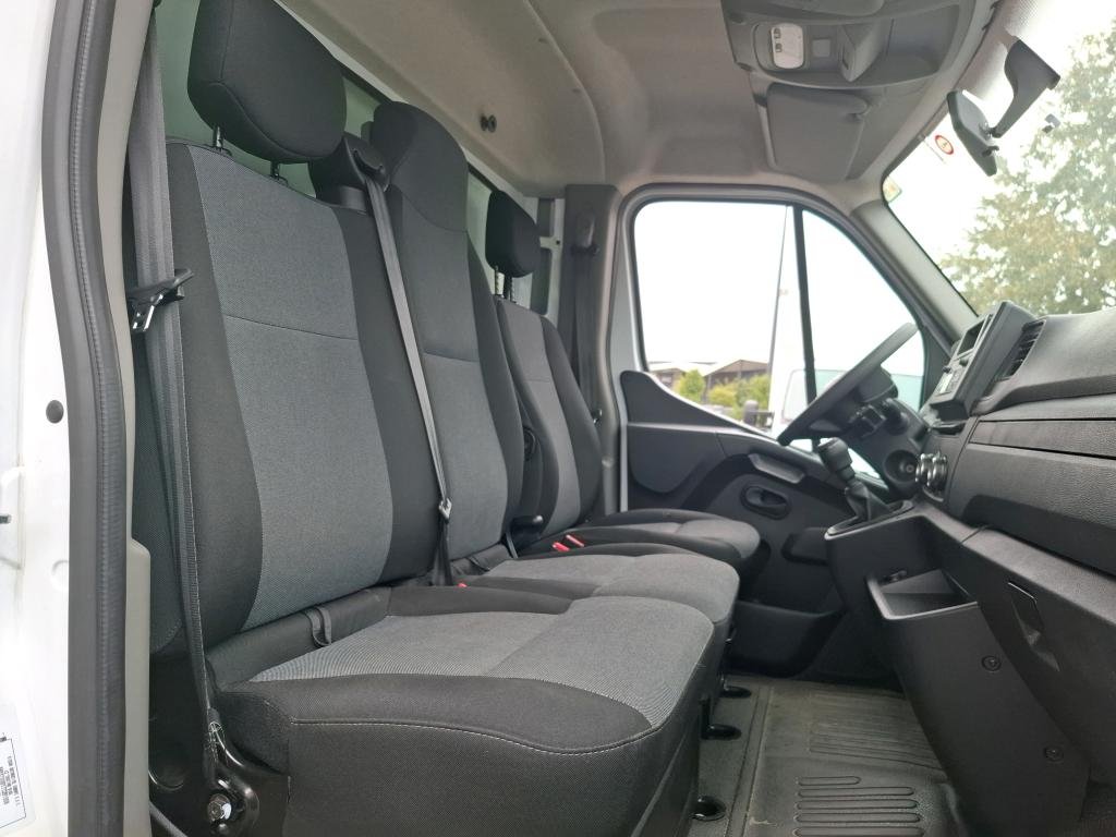 Nissan Interstar Closed Box Taillift EURO6 2024 – foto 5 – kavel bij BAS World Auctions, Veghel