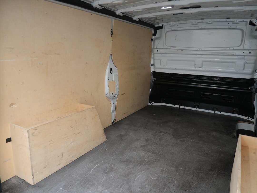 Renault Trafic 150pk Closed van Automaat L2H1 Airco Carplay Cruise Camera Parkeersensoren Euro6 L2 – foto 10 – kavel bij BAS World Auctions, Veghel