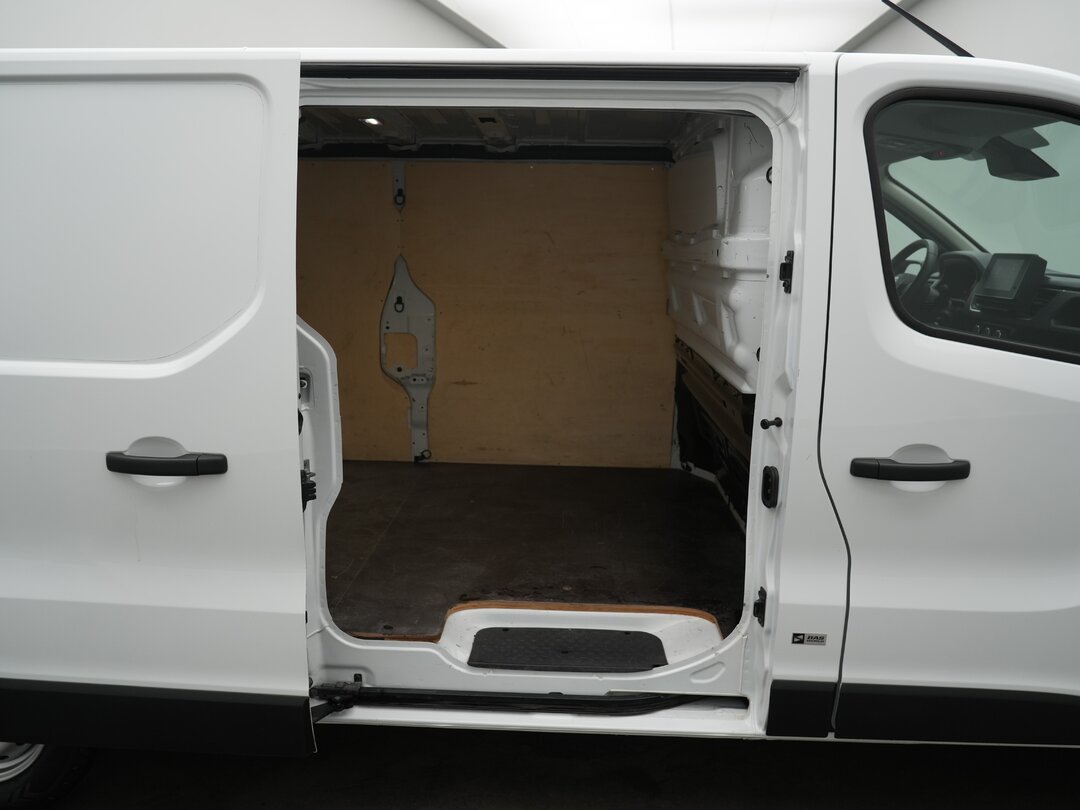 Renault Trafic 150pk Closed van Automaat L2H1 Airco Carplay Cruise Camera Parkeersensoren Euro6 L2 – foto 8 – kavel bij BAS World Auctions, Veghel