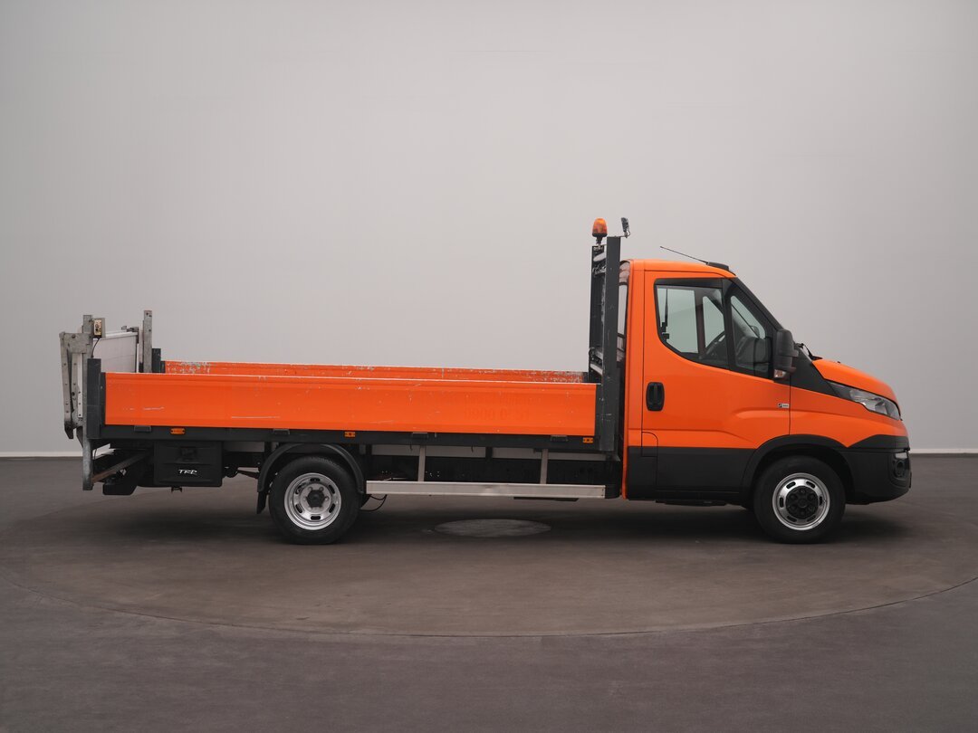 Iveco Daily 35C14 Open Laadklep Dubbellucht Open Laadbak 3,5t Trekhaak Airco Cruise Euro6 Pritsche Pickup – foto 6 – kavel bij BAS World Auctions, Veghel