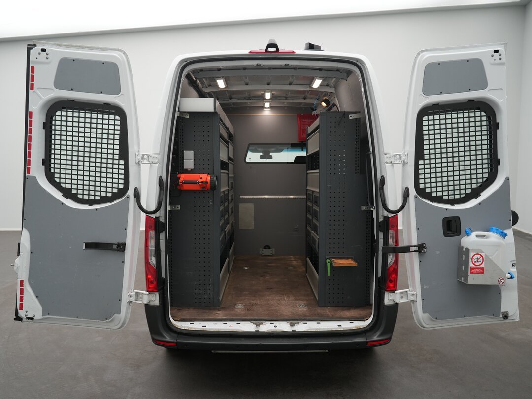 Mercedes Sprinter 314 CDI Closed van Automaat L1H2 Airco MBUX Camera Werkplaatsinrichting Euro6 – foto 9 – kavel bij BAS World Auctions, Veghel