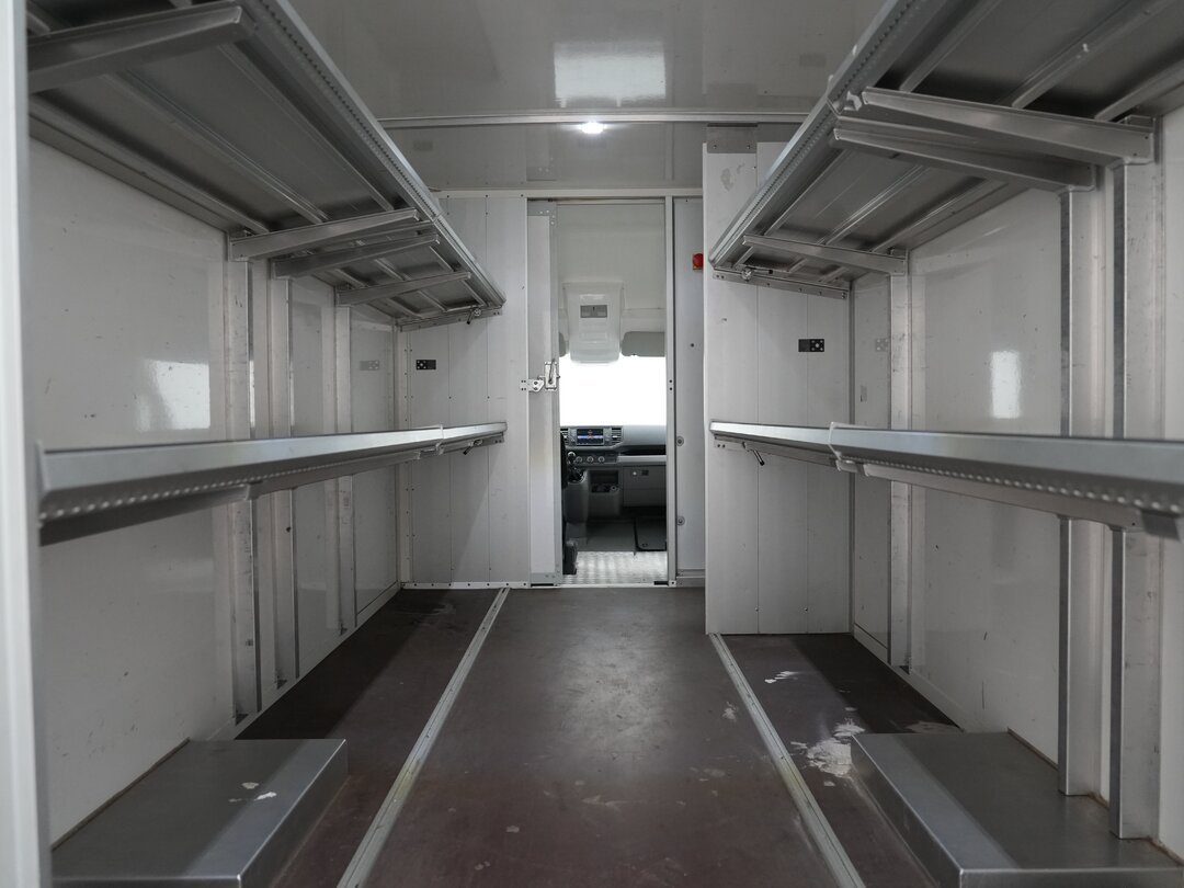 MAN TGE 3.100 Closed box Bakwagen Verkoopwagen Foodtruck Meubelbak Koffer Camera Scherm – foto 10 – kavel bij BAS World Auctions, Veghel