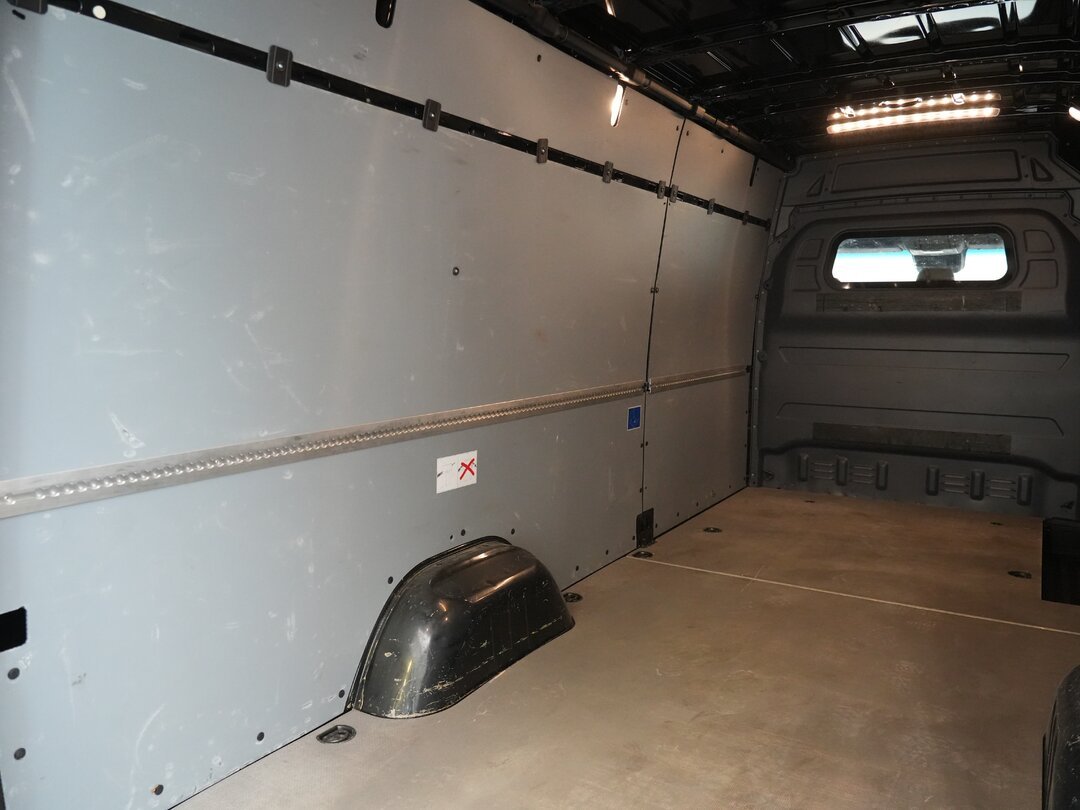 Mercedes Sprinter 317 CDI Closed van Automaat L3H2 3,5t Trekhaak AC/Climate MBUX Carplay Camera Parkeersensoren Euro6 L3 – foto 10 – kavel bij BAS World Auctions, Veghel