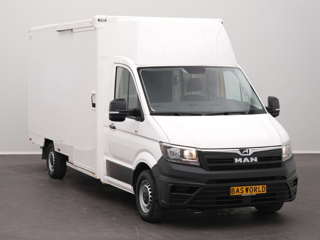 MAN TGE 3.100 Closed box 433cm Bakwagen Achterdeuren Zijdeur Camera Euro6 Meubelbak Koffer Verkoopwagen Pakketwagen – foto 2 – kavel bij BAS World Auctions, Veghel