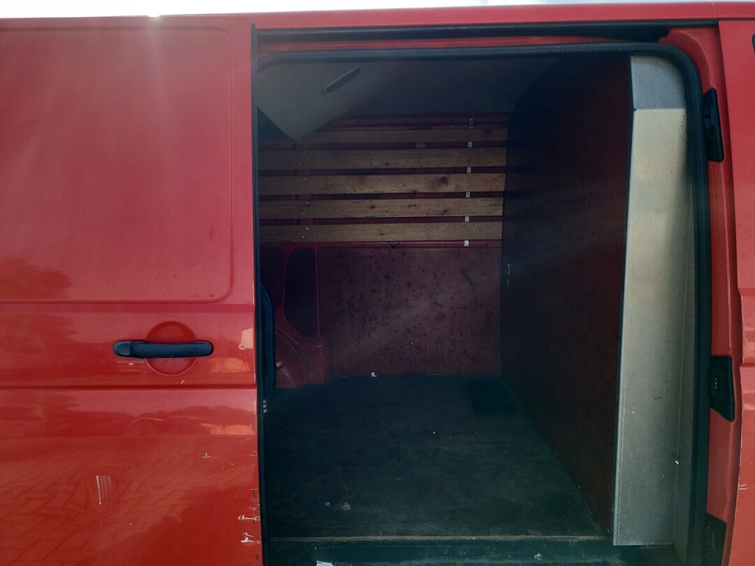 Volkswagen Transporter 2.0 TDI L1H1 T800 84pk 2011 – foto 5 – kavel bij BAS World Auctions, Zwolle