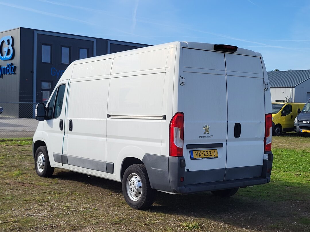 Peugeot Boxer 2.0 BlueHDi L2H2 Premium 131pk Closed van – foto 3 – kavel bij BAS World Auctions, Zwolle