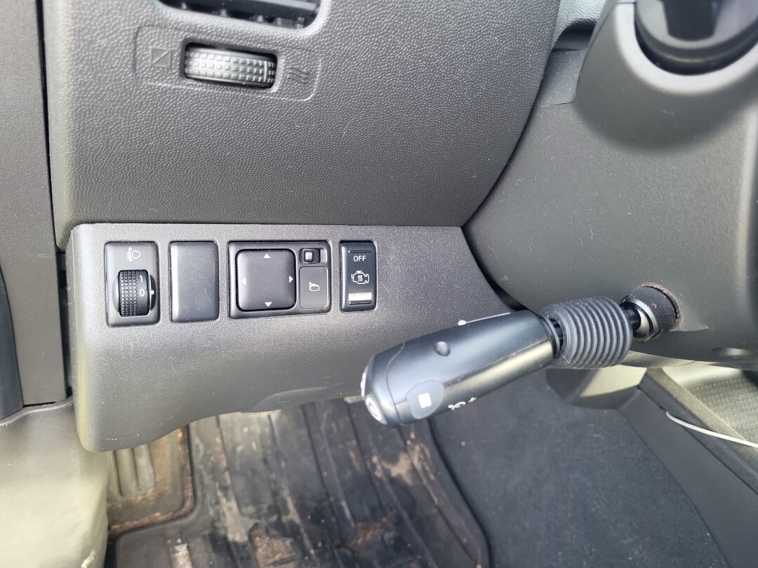 Nissan Navara 2.5 dCi 171pk Pickup 2009 – foto 9 – kavel bij BAS World Auctions, Zwolle
