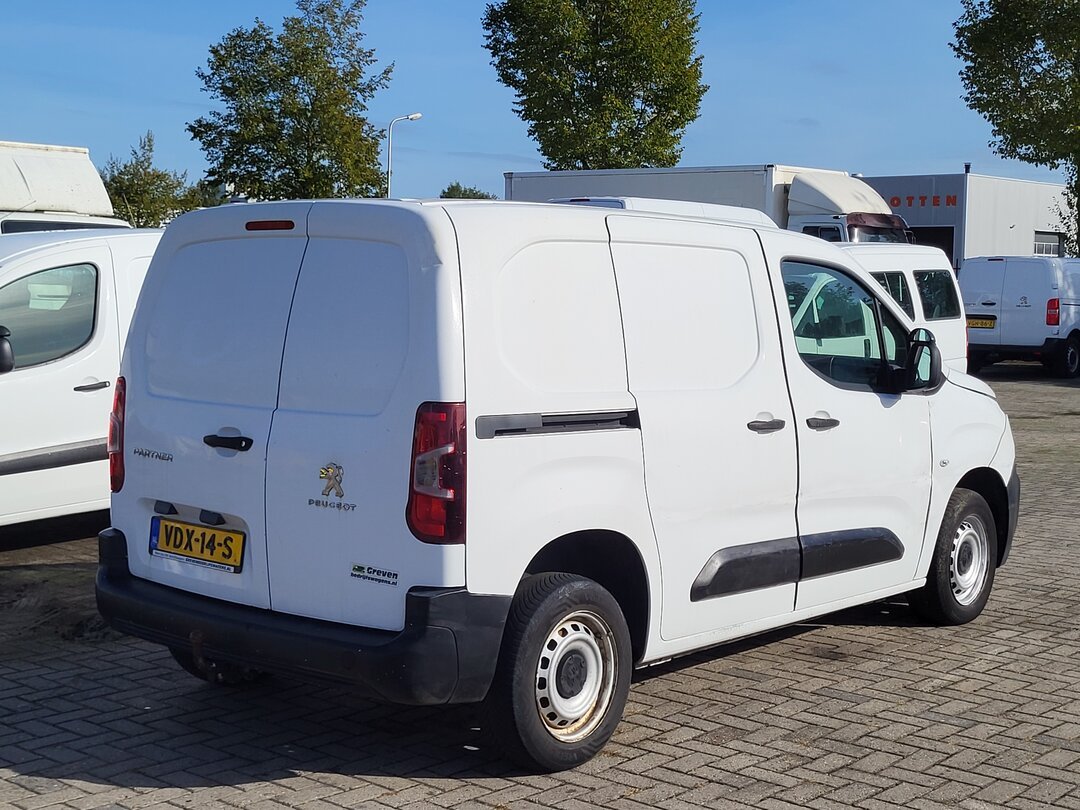 Peugeot Partner 1.5 BlueHDi DAMAGED Pro 76pk EURO6 2020 – foto 8 – kavel bij BAS World Auctions, Zwolle