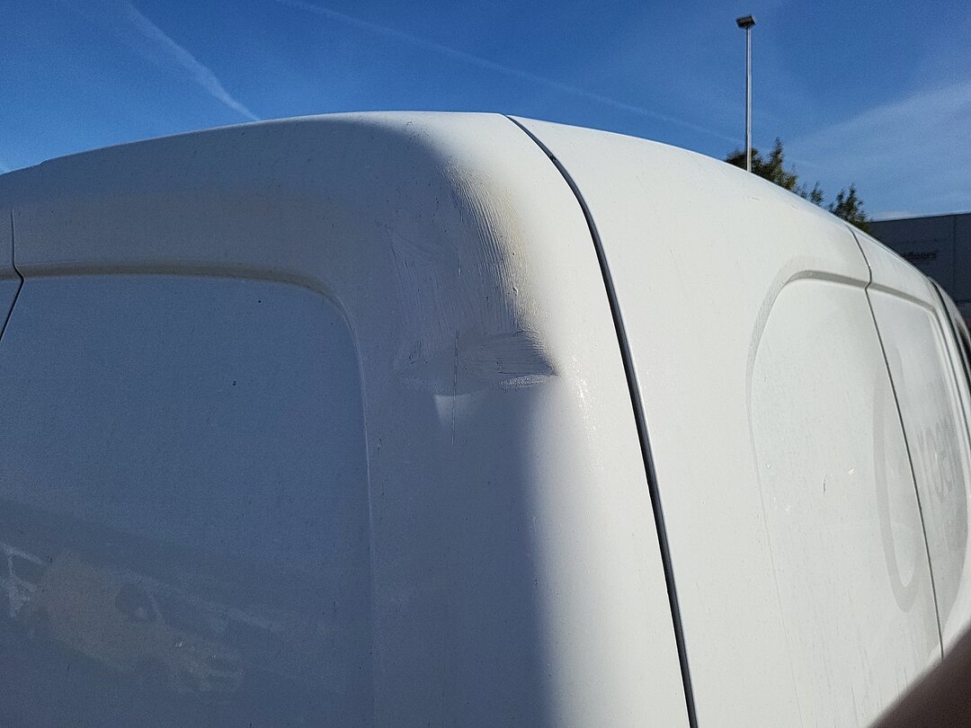 Peugeot Partner 1.5 BlueHDi DAMAGED Pro 76pk EURO6 2020 – foto 9 – kavel bij BAS World Auctions, Zwolle