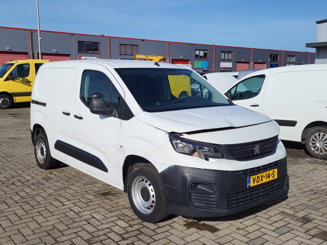 Peugeot Partner 1.5 BlueHDi DAMAGED Pro 76pk EURO6 2020 – foto 2 – kavel bij BAS World Auctions, Zwolle