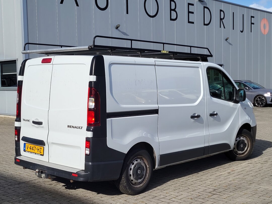 Renault Trafic !ENGINE BROKEN! 1.6 dCi L1H1 Comfort 95pk EURO6 2017 – foto 4 – kavel bij BAS World Auctions, Zwolle