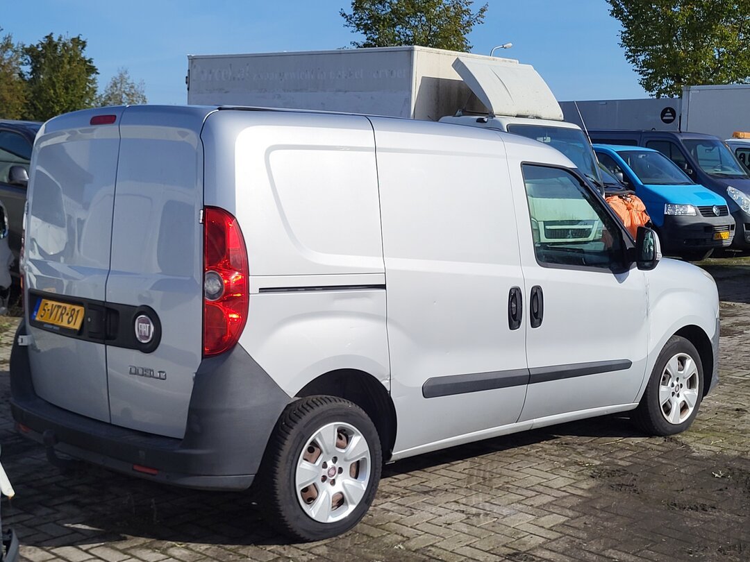 Fiat Doblo Cargo 1.3 MultiJet 90pk 2012 – foto 4 – kavel bij BAS World Auctions, Zwolle