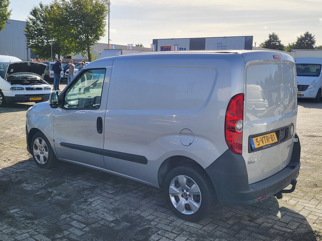 Fiat Doblo Cargo 1.3 MultiJet 90pk 2012 – foto 3 – kavel bij BAS World Auctions, Zwolle