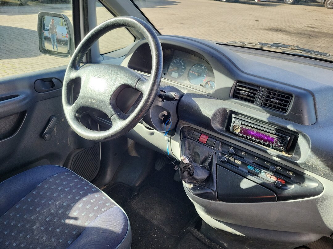 Fiat Scudo 1.9D 9 Persons! 69pk 2004 – foto 9 – kavel bij BAS World Auctions, Zwolle