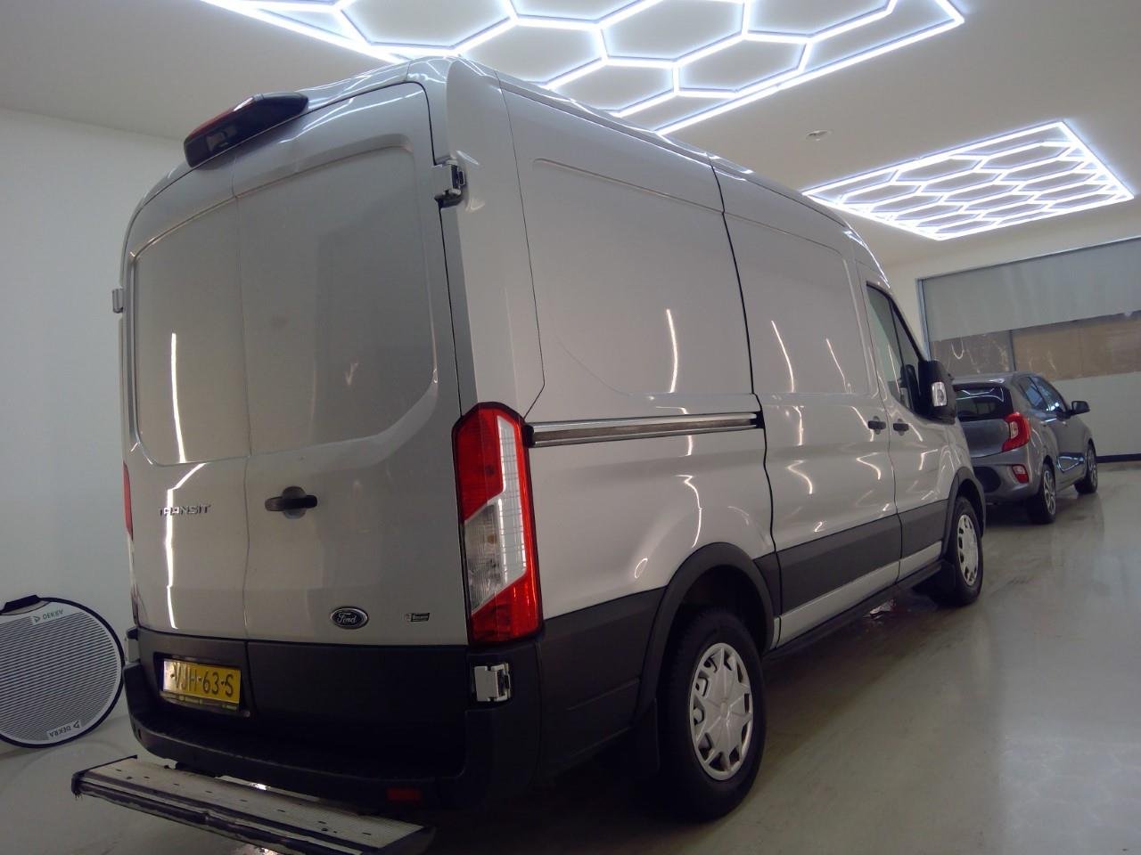 FORD TRANSIT 350 130pk L2H2 Trend FWD Aut. 4d – foto 2 – kavel bij BAS World Auctions, Veghel