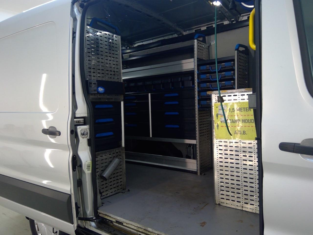FORD TRANSIT 350 130pk L2H2 Trend FWD Aut. 4d – foto 9 – kavel bij BAS World Auctions, Veghel