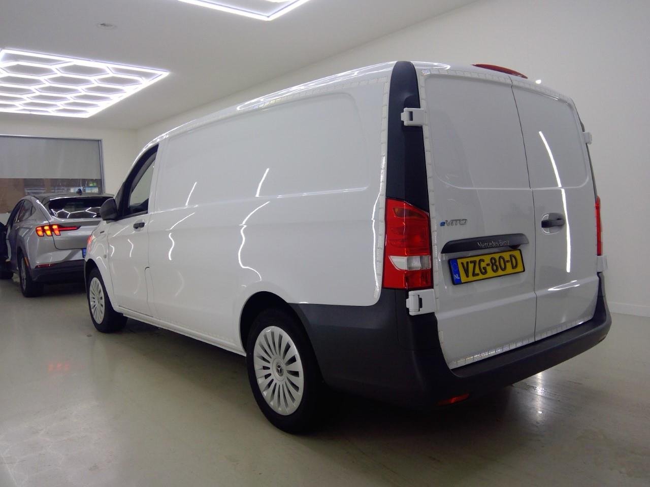 MERCEDES-BENZ eVito eVito Bestelwagen L2 66kWh 4d – foto 4 – kavel bij BAS World Auctions, Veghel