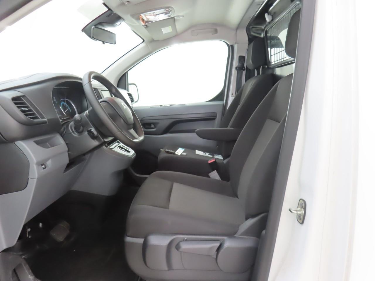PEUGEOT e-Expert Premium Long 75 kWh 4d – foto 7 – kavel bij BAS World Auctions, Veghel
