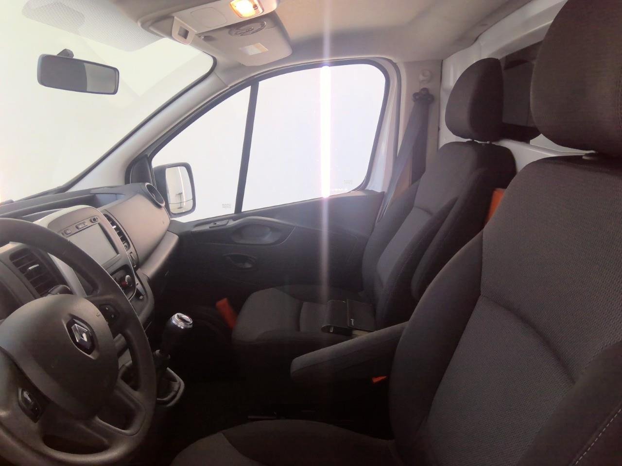 RENAULT TRAFIC L1H1 T29 ENERGY 2.0 dCi 120 Comfort – foto 4 – kavel bij BAS World Auctions, Veghel