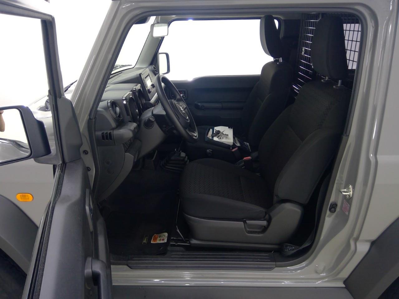 SUZUKI JIMNY 1.5 AllGrip Pro Select 3d – foto 7 – kavel bij BAS World Auctions, Veghel
