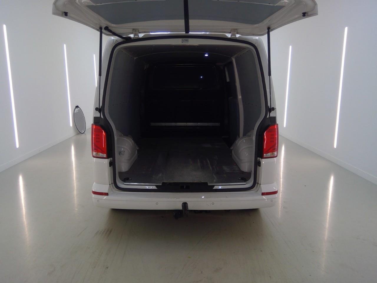 VOLKSWAGEN TRANSPORTER 2.0TDI 110kW 7-DSG L2H1 Highline – foto 8 – kavel bij BAS World Auctions, Veghel