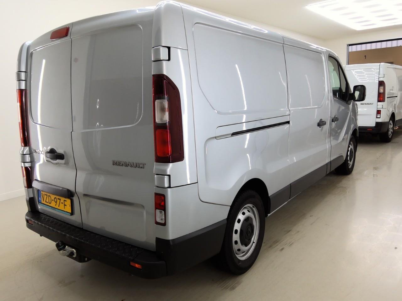 RENAULT TRAFIC L2H1 T30 2.0 dCi 110 comfort 4d – foto 2 – kavel bij BAS World Auctions, Veghel